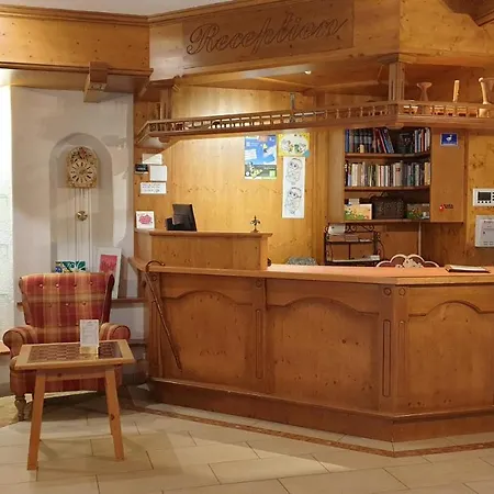 Hotel Edelweiß Garni - Berwang