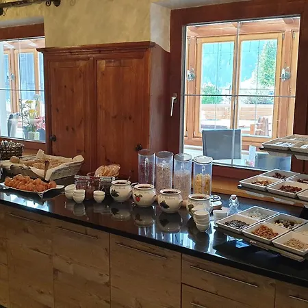 Hotel-restaurant Edelweiß بيروانغ