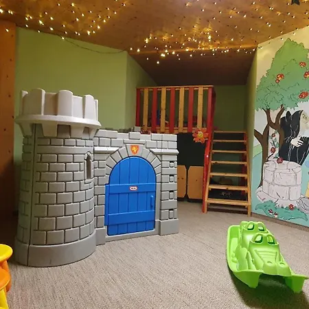 Edelweiß Garni - מלון ברוואנג