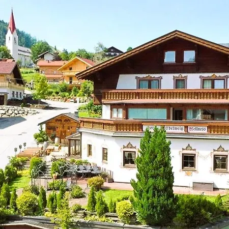 Edelweiß Garni 4* بيروانغ