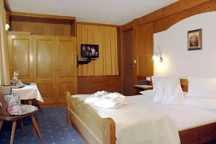 Hotel Edelweiß Garni -